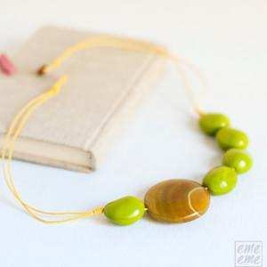 Green Beads Necklace - Green Glass Beads And Agate..