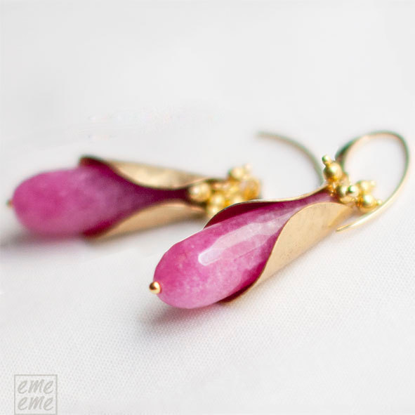 Cone Earrings - Hammered Brass Cone And Teardrop Purple Jade Bead - Drop Earrings - Jade Jewelry - Gold Plated 925 Silver Hook - Dusty Rose